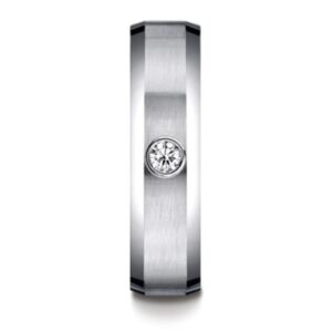 Single Diamond Wedding Band - Image 3